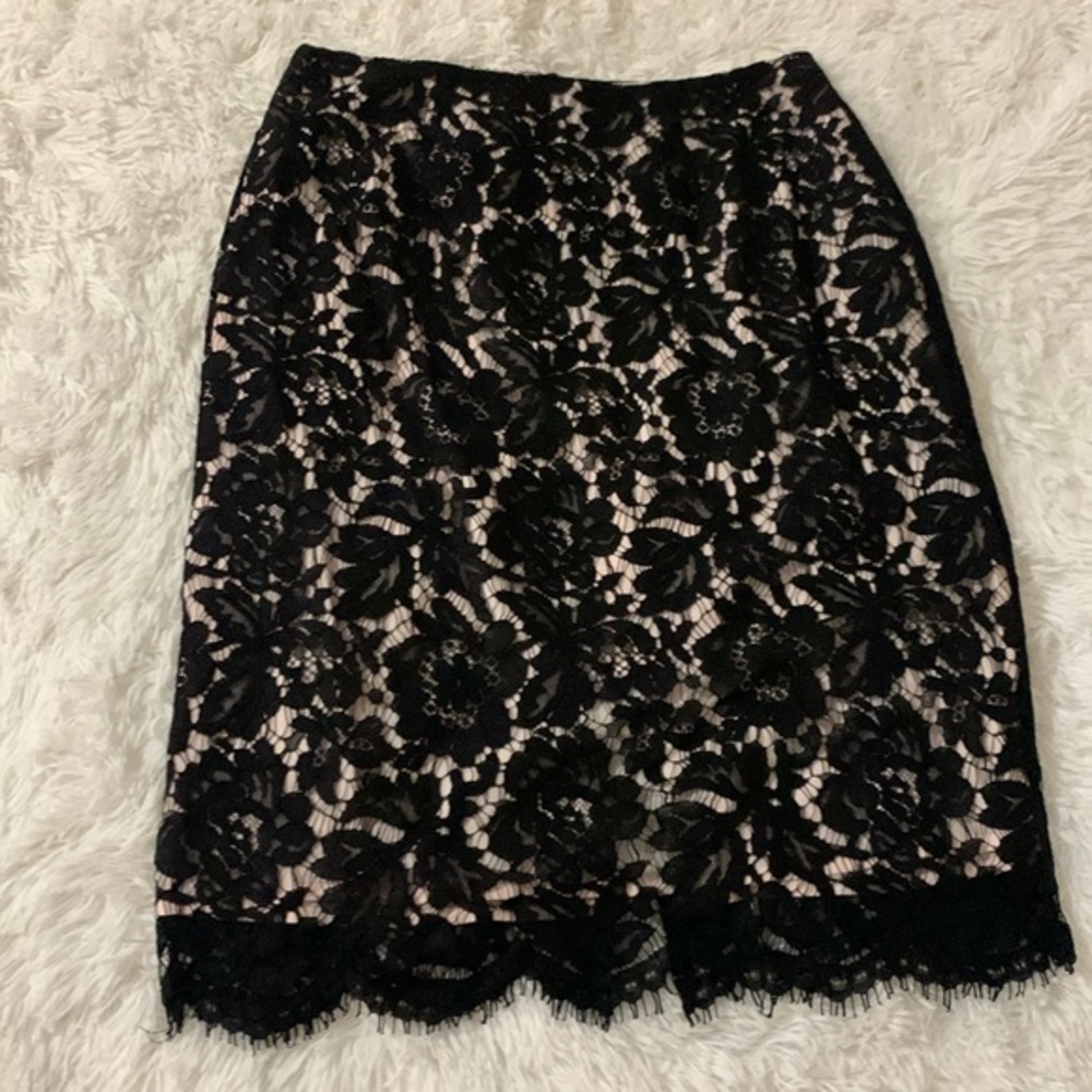 Ladies Size 0 Black Lace Skirt w/pink Underlay by Vince Camuto
